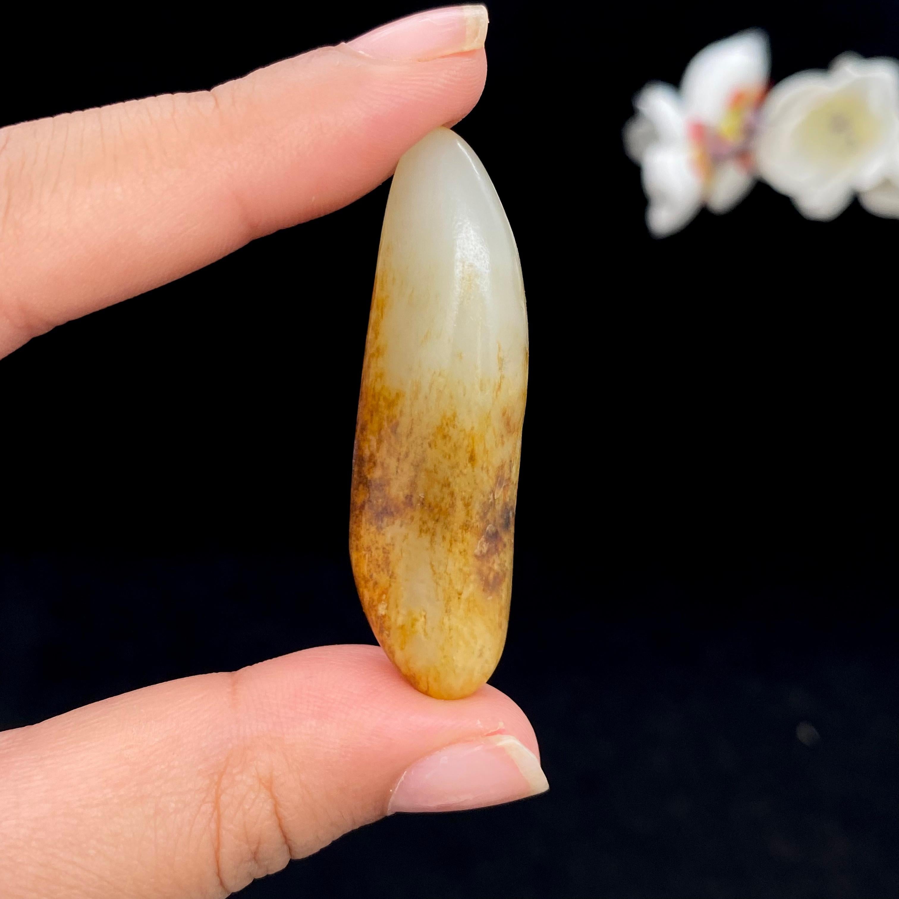 【超值推荐】和田玉聚黄皮籽料吊坠籽（13.3g）