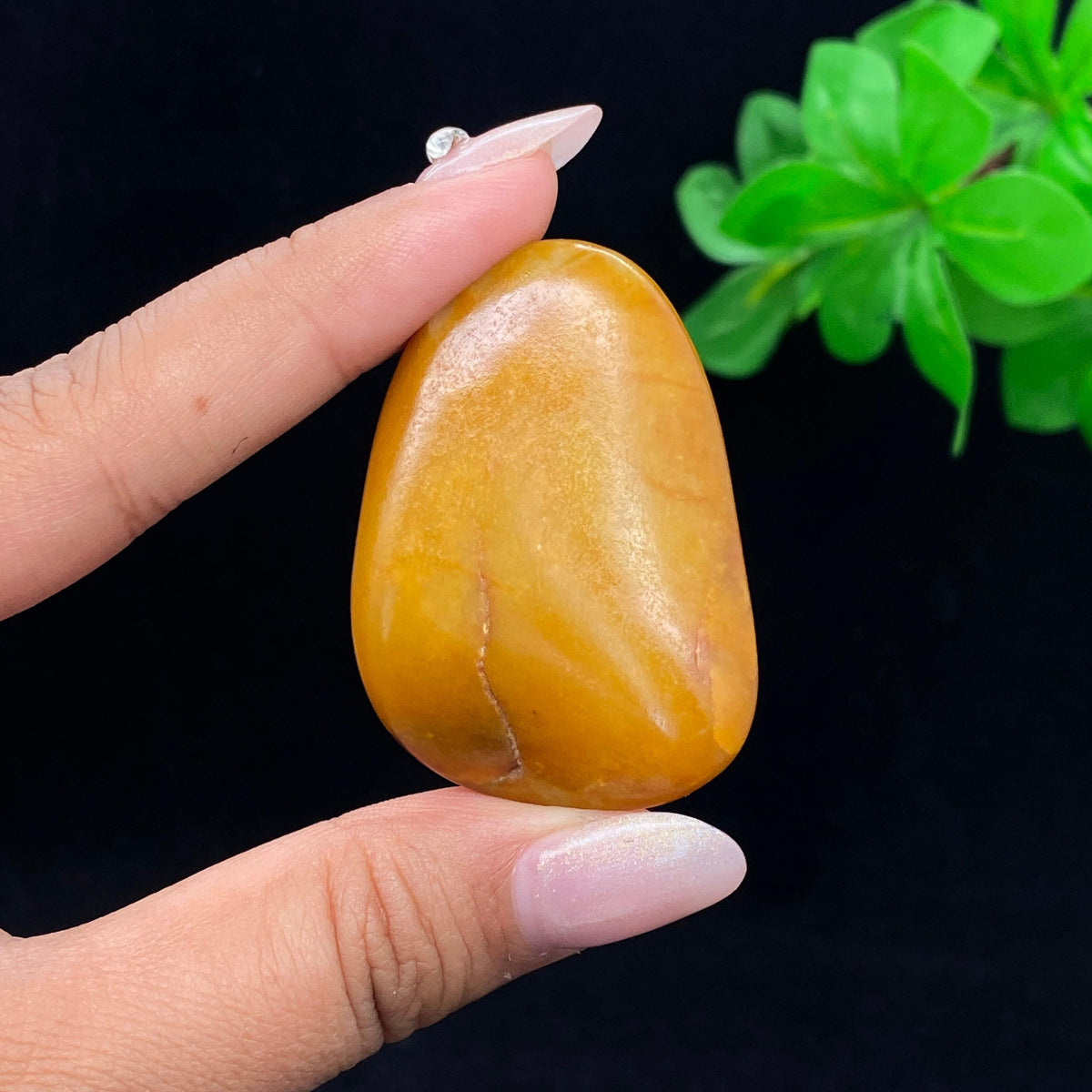 和田玉黄沁皮籽料挂件（38.2g）