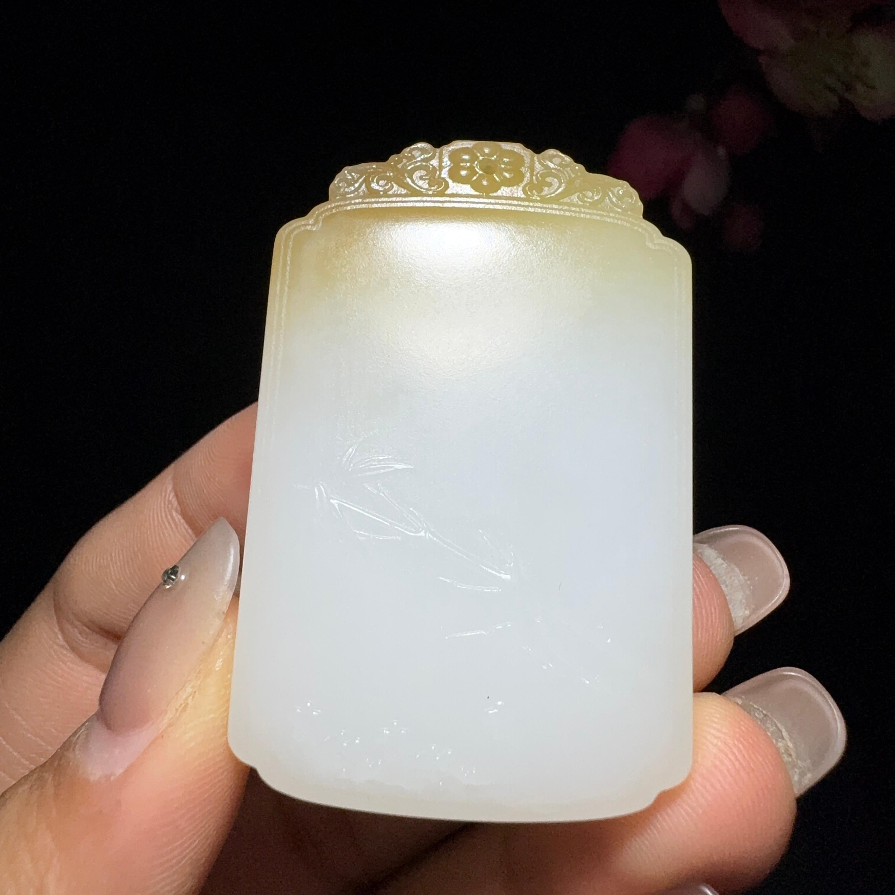 和田玉糖白大日如来挂件（43.4g）