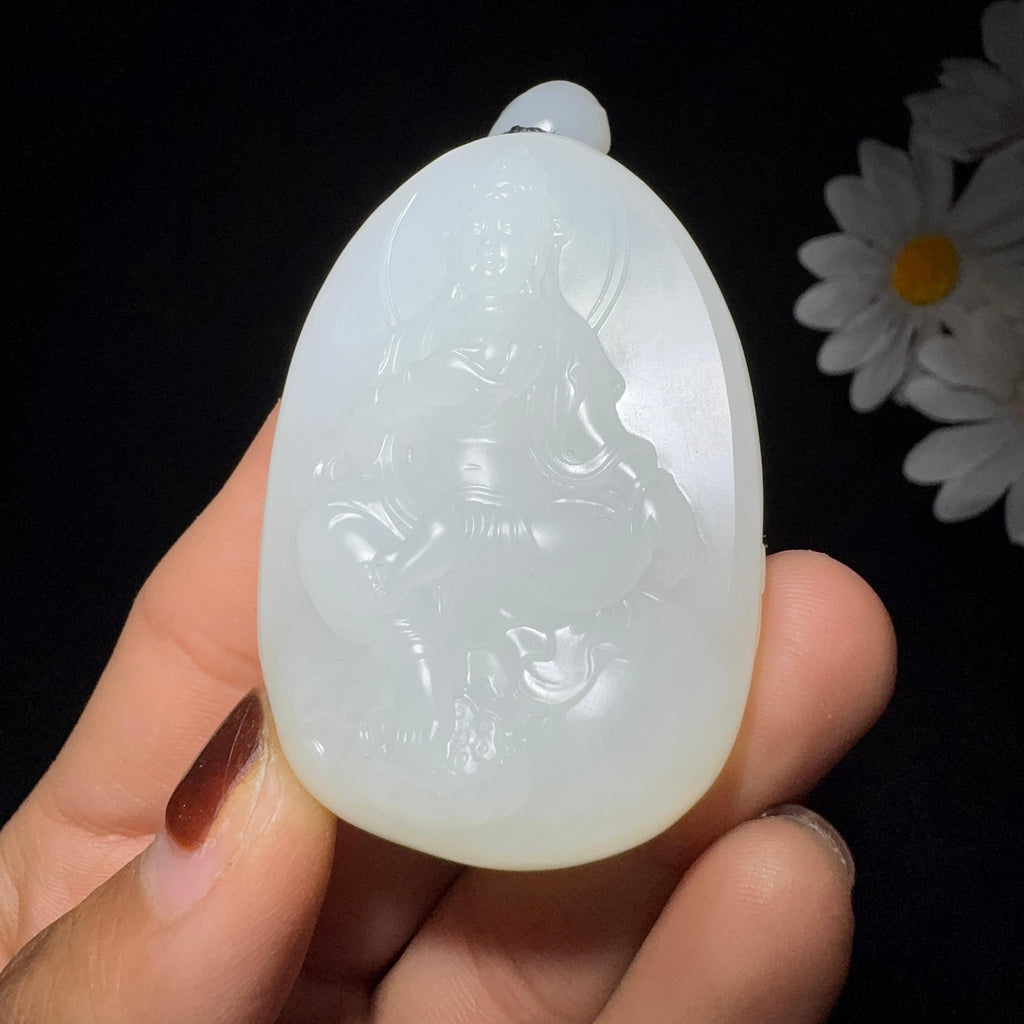 和田玉籽料羊脂白玉观音（65.7g）
