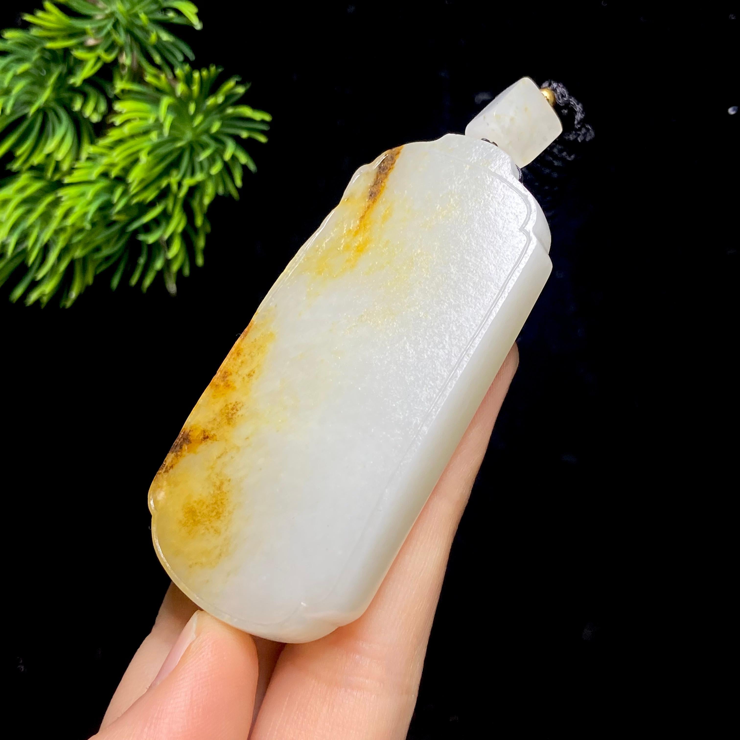 和田玉籽料无事牌（69.8g）