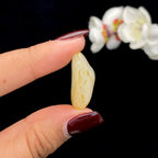 和田玉洒金皮籽料吊坠籽（8.1g）