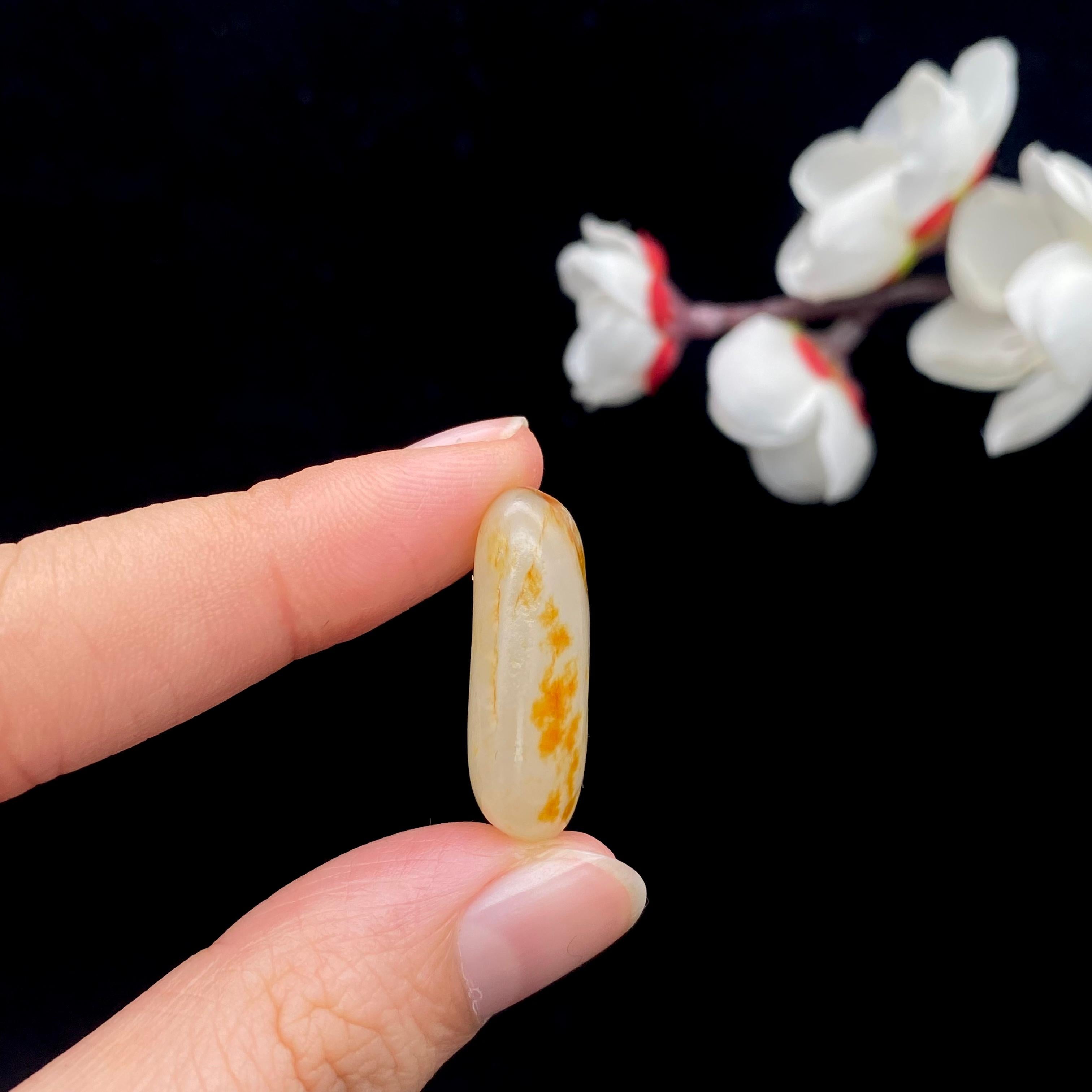 和田玉洒金皮籽料原石（6.1g）