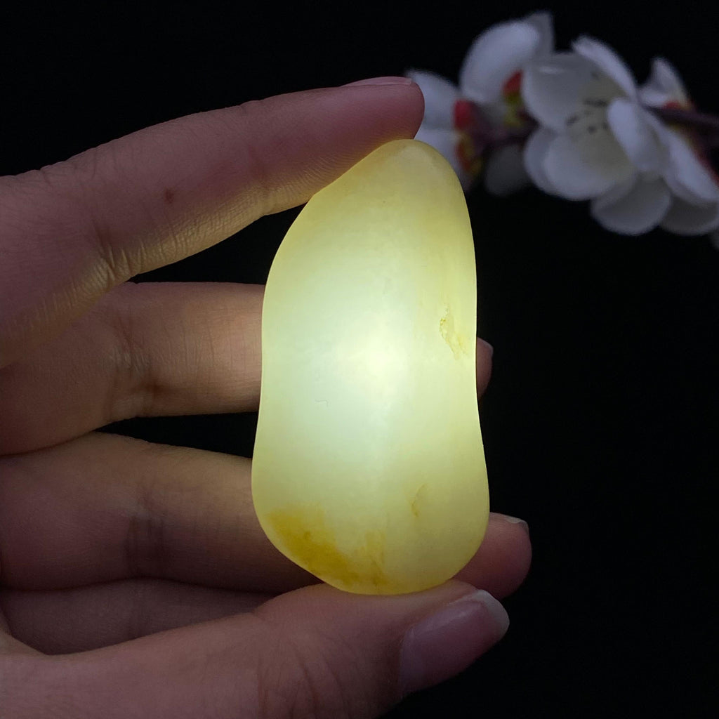 和田玉黄皮籽料挂件（30.8g）