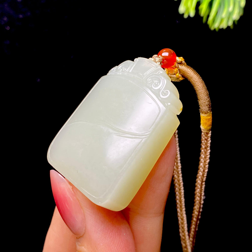 和田玉籽料无事牌（28.0g）