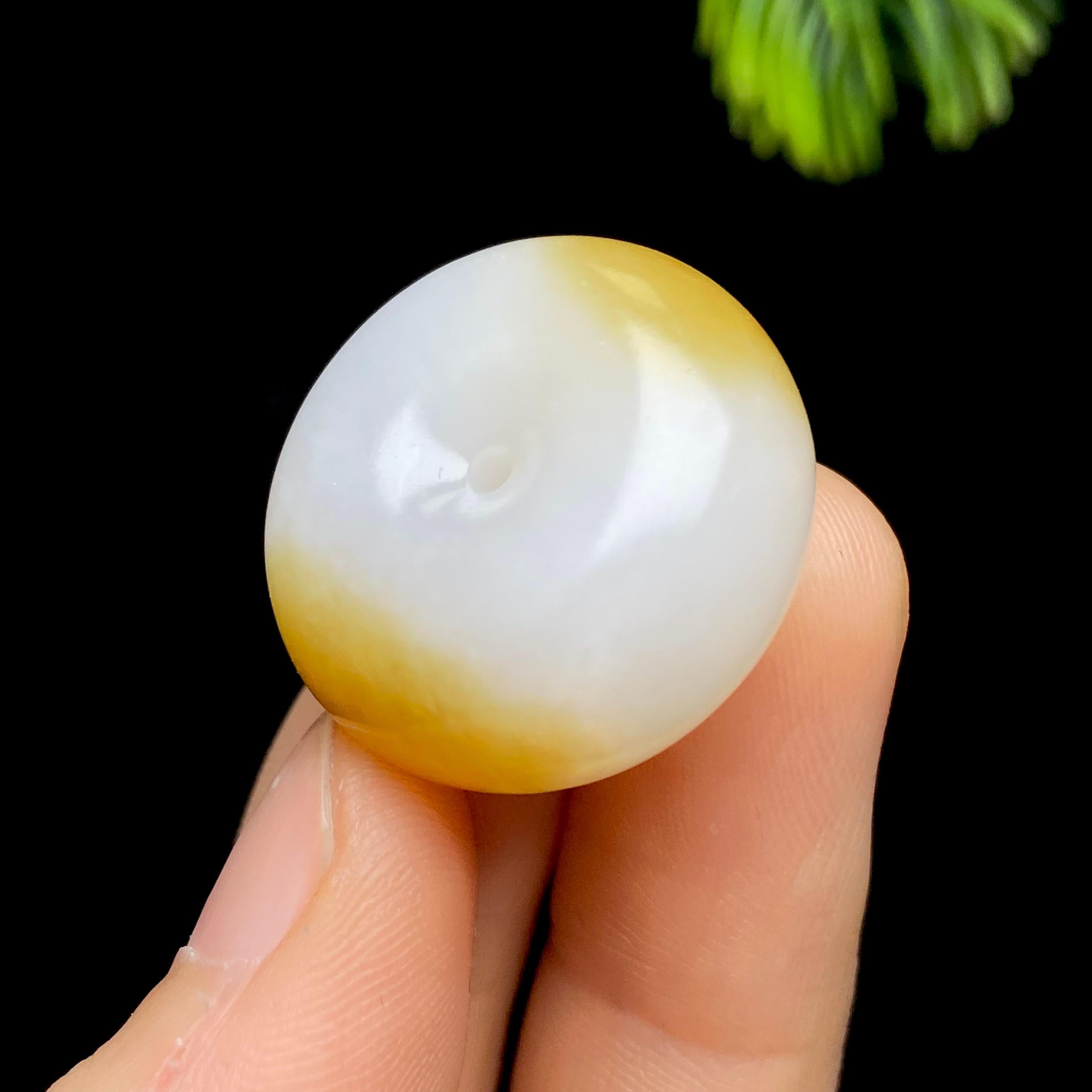 和田玉且末料糖白平安扣（13.7g）