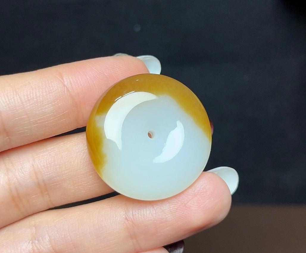 新疆和田玉且末糖羊脂玉平安扣（16.3g）