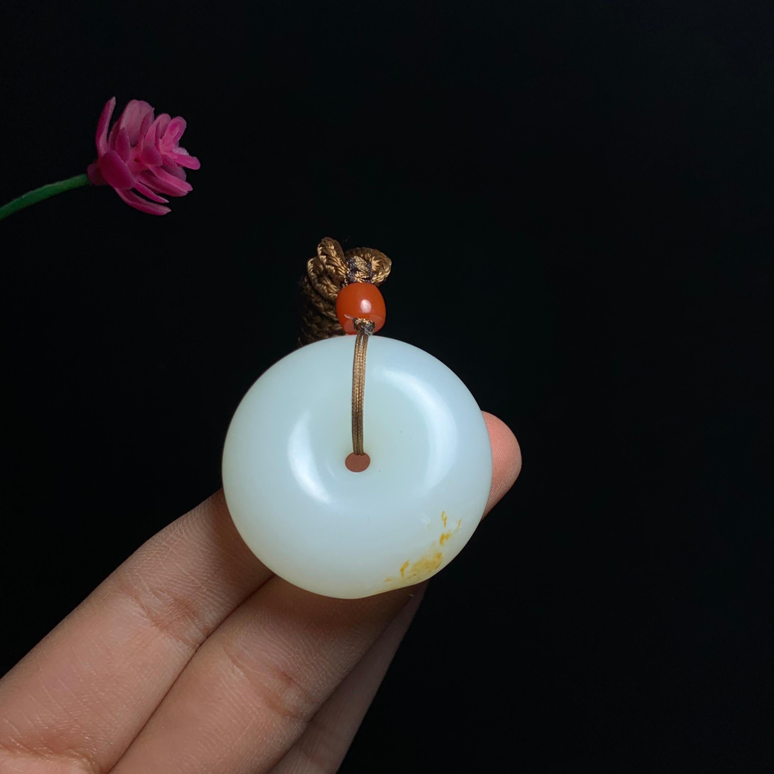 高品质和田玉籽料平安扣（29.2g）