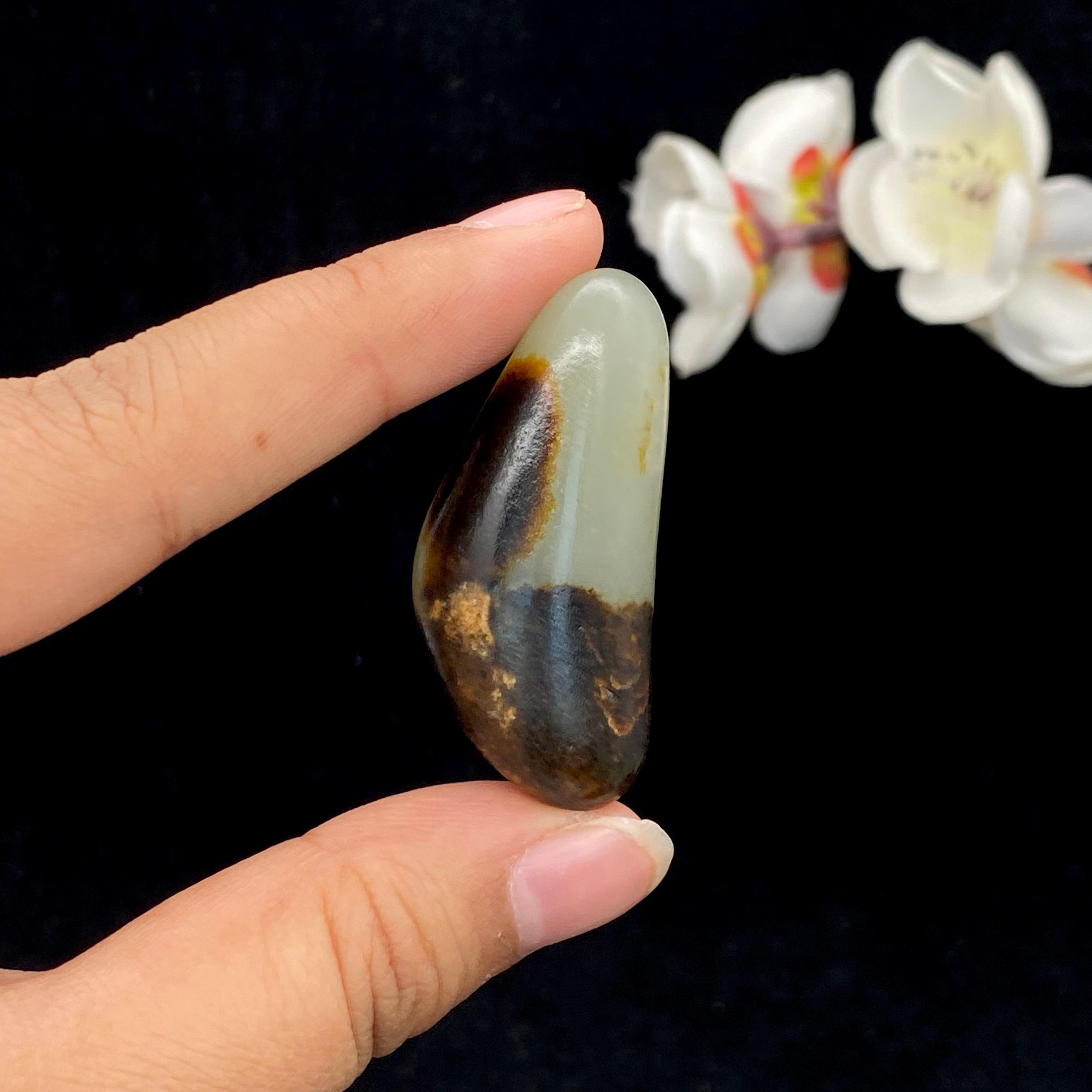 和田玉碧玉粉绿貔貅（27.0g） – 厚德载玉