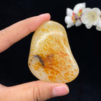 和田玉洒红皮籽料手把件（74.6g）