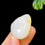 和田玉籽料佛公（18.2g）