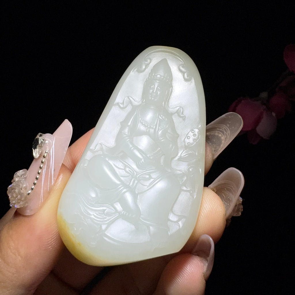 和田玉籽料莲花观音（39.1g）