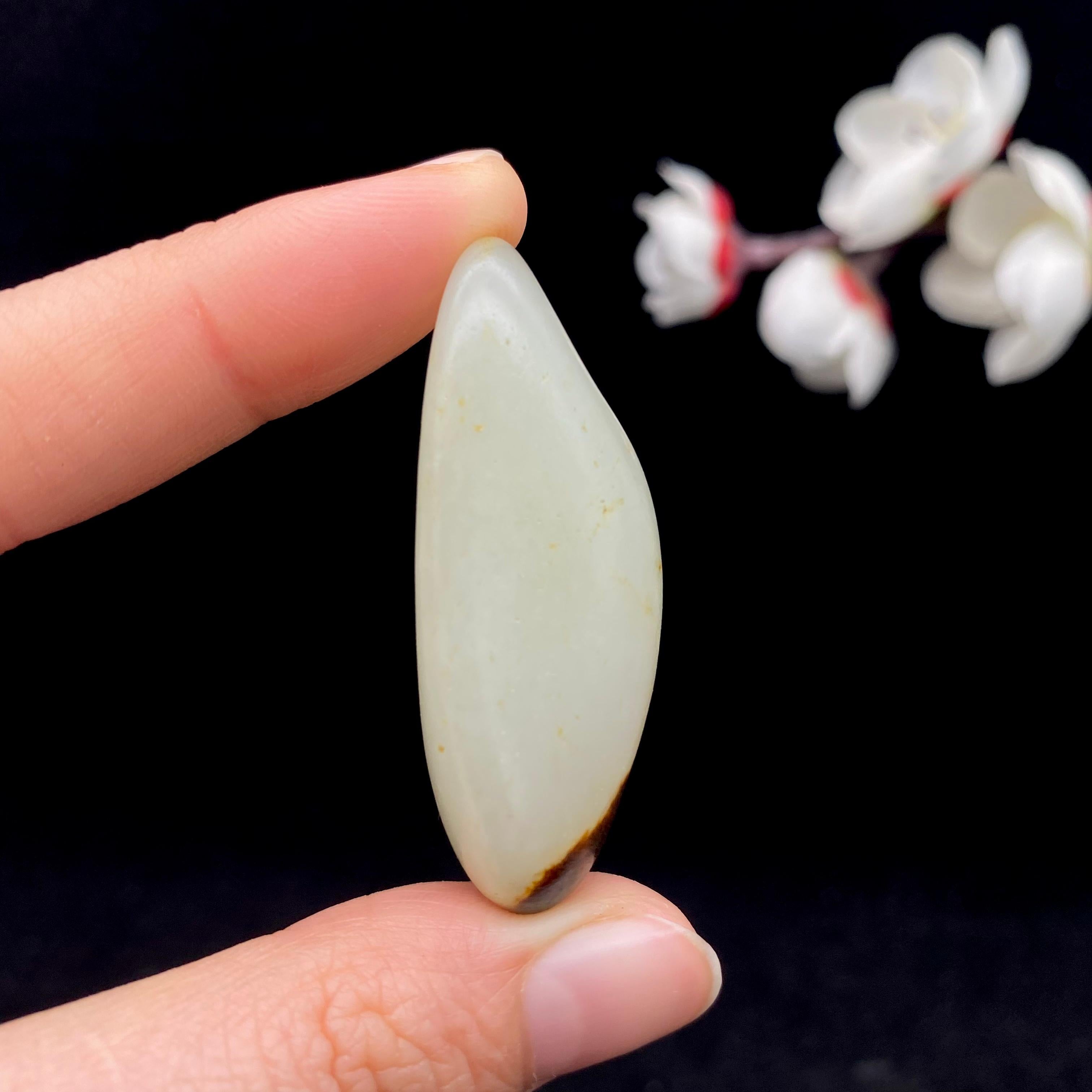 和田玉聚黄皮籽料（27.9g）