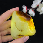 和田玉聚红皮籽料原石（137g）