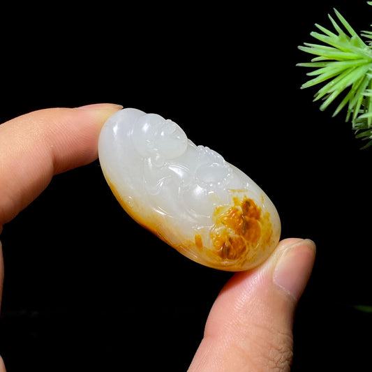 和田玉籽料佛公（24.7g）