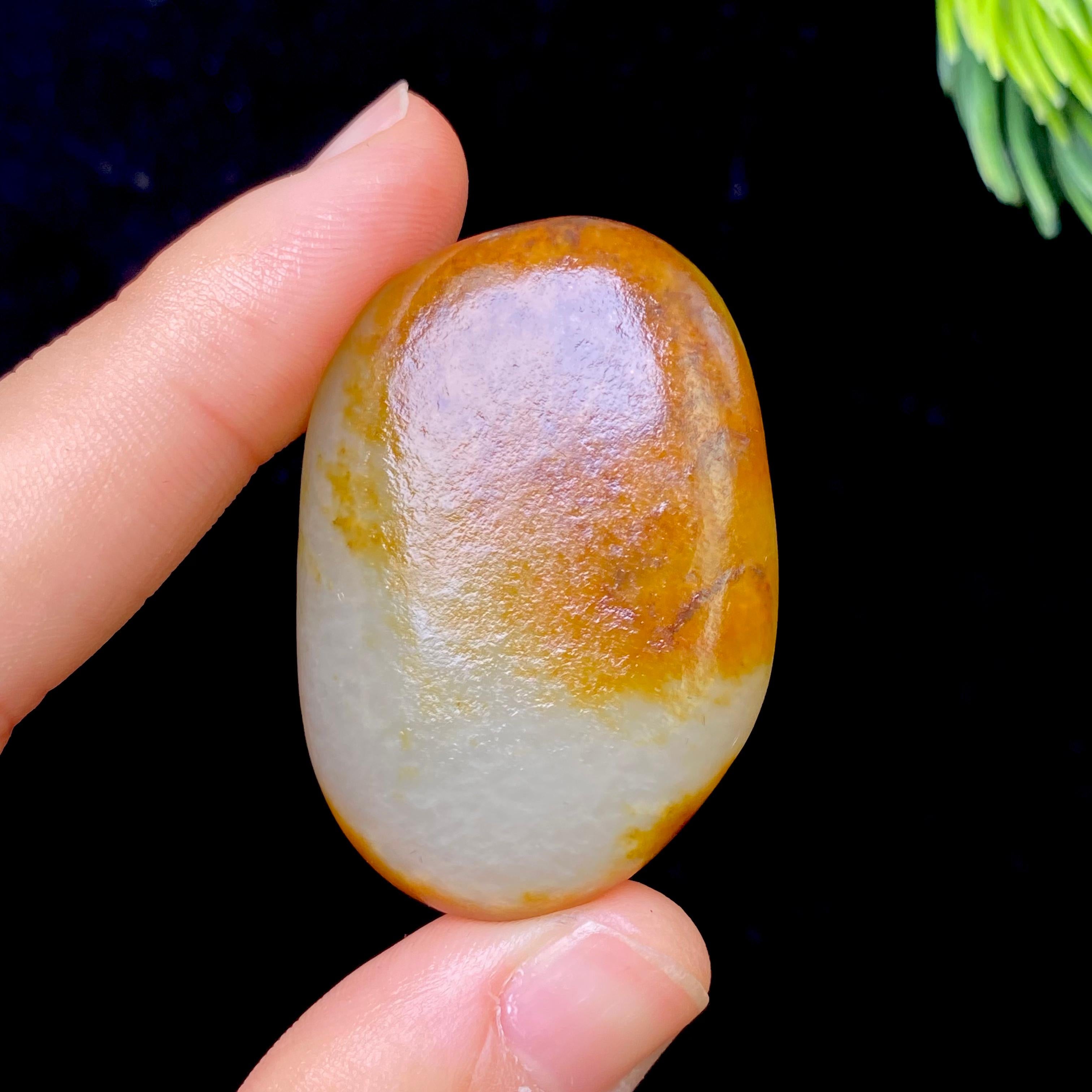 和田玉秋梨皮籽料（25.3g）