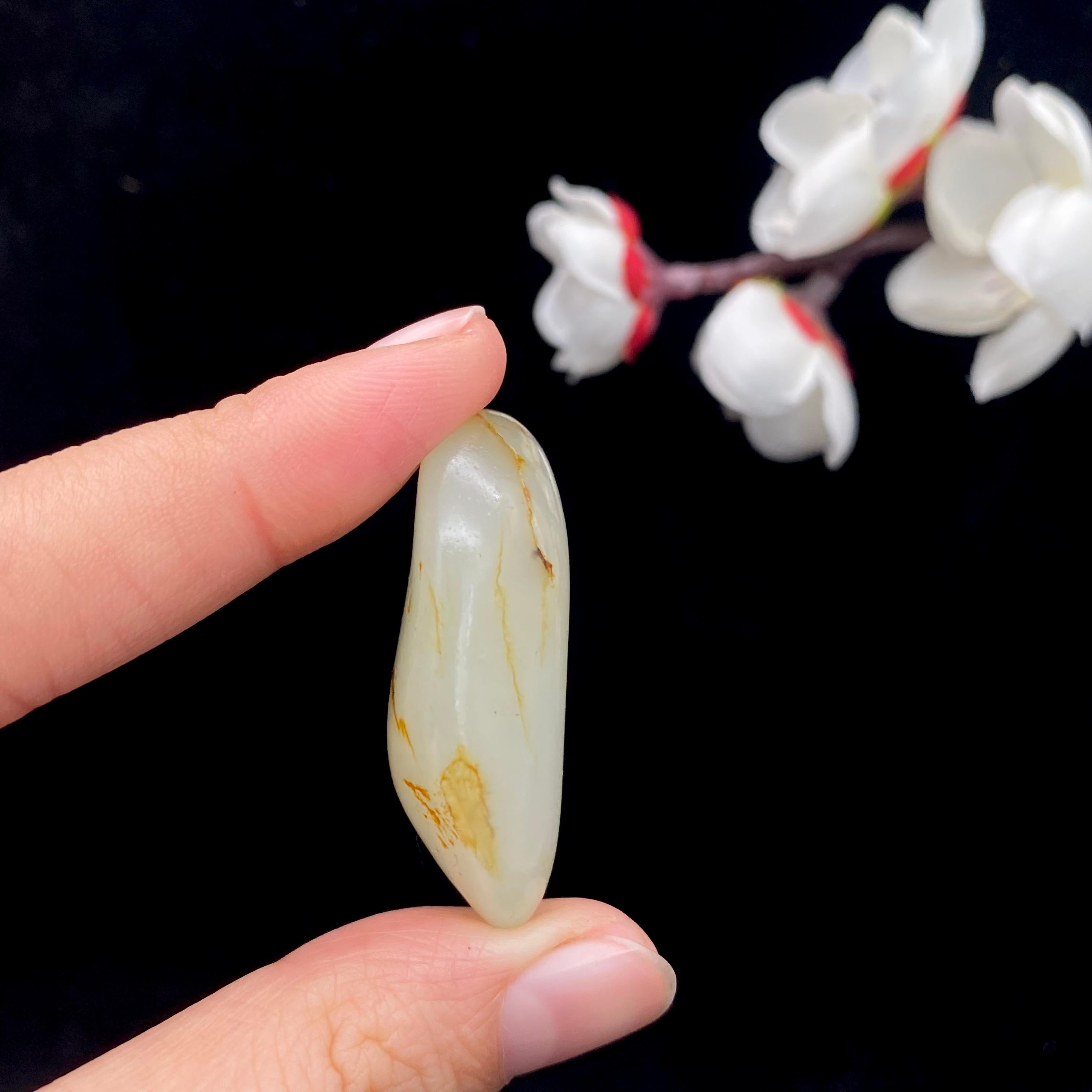和田玉洒金皮籽料挂件（17.1g）