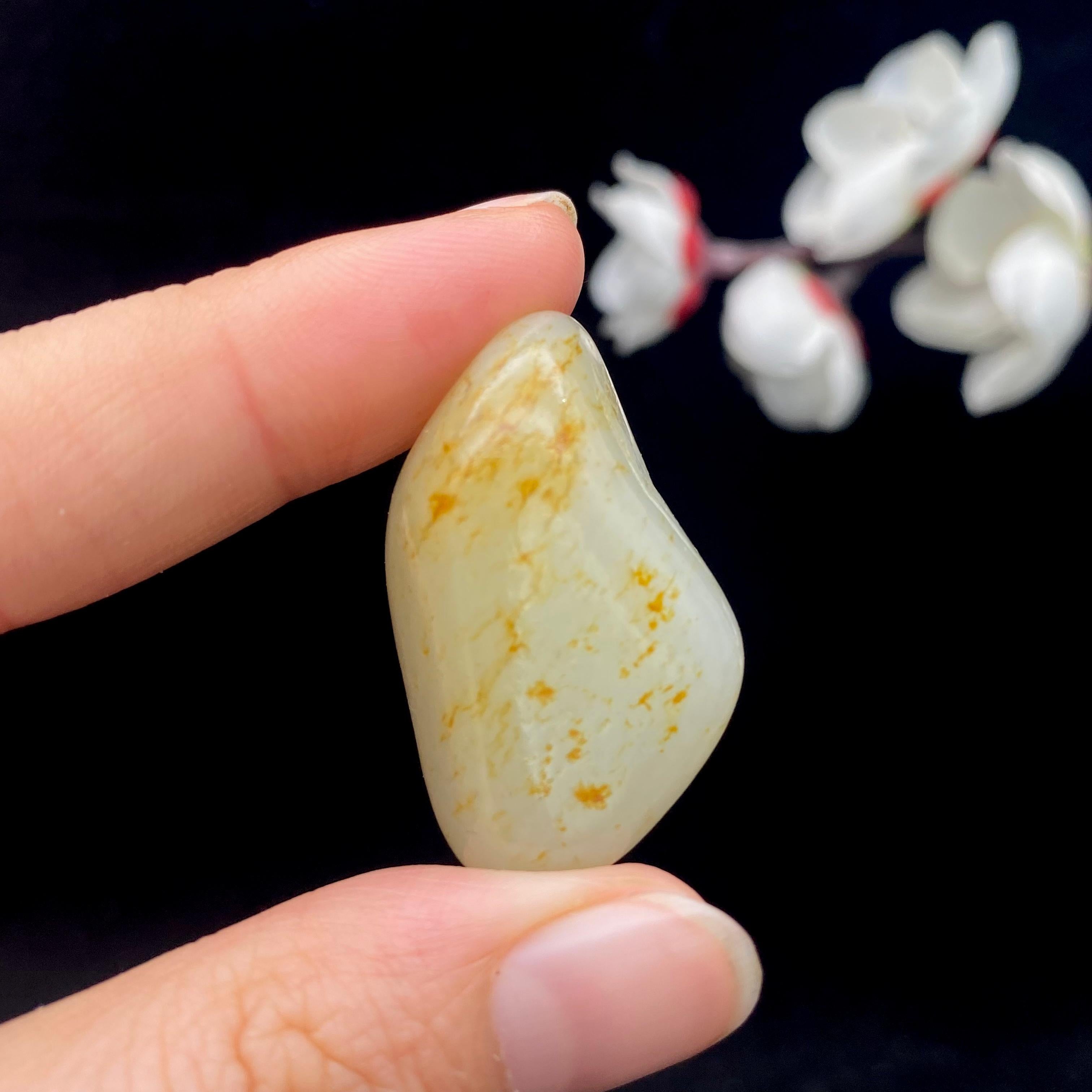 和田玉洒红皮籽料吊坠籽（14.3g）