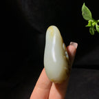 和田玉籽料黄沁蝶恋花（65.0g）