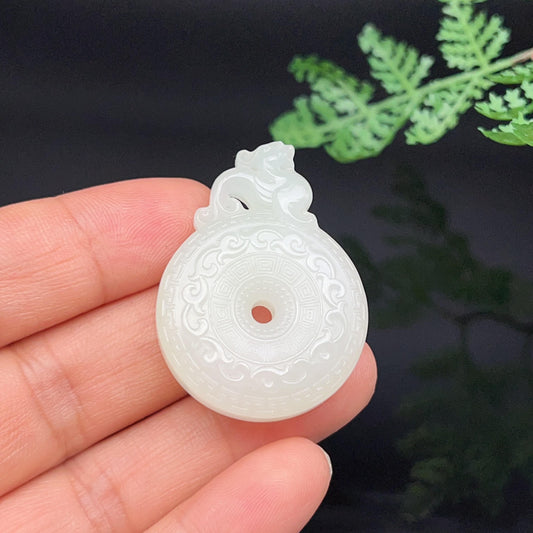 和田玉羊脂白玉翠色仿古必定成龙玉佩（15.7g）