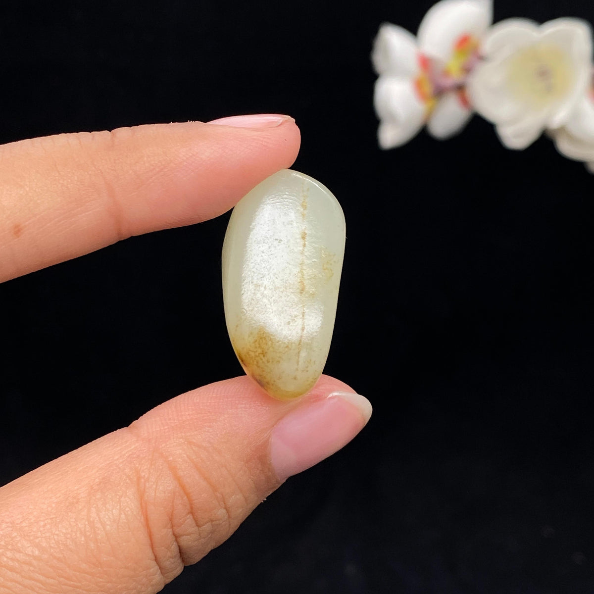 和田玉白玉带黄皮籽料（13.1g）