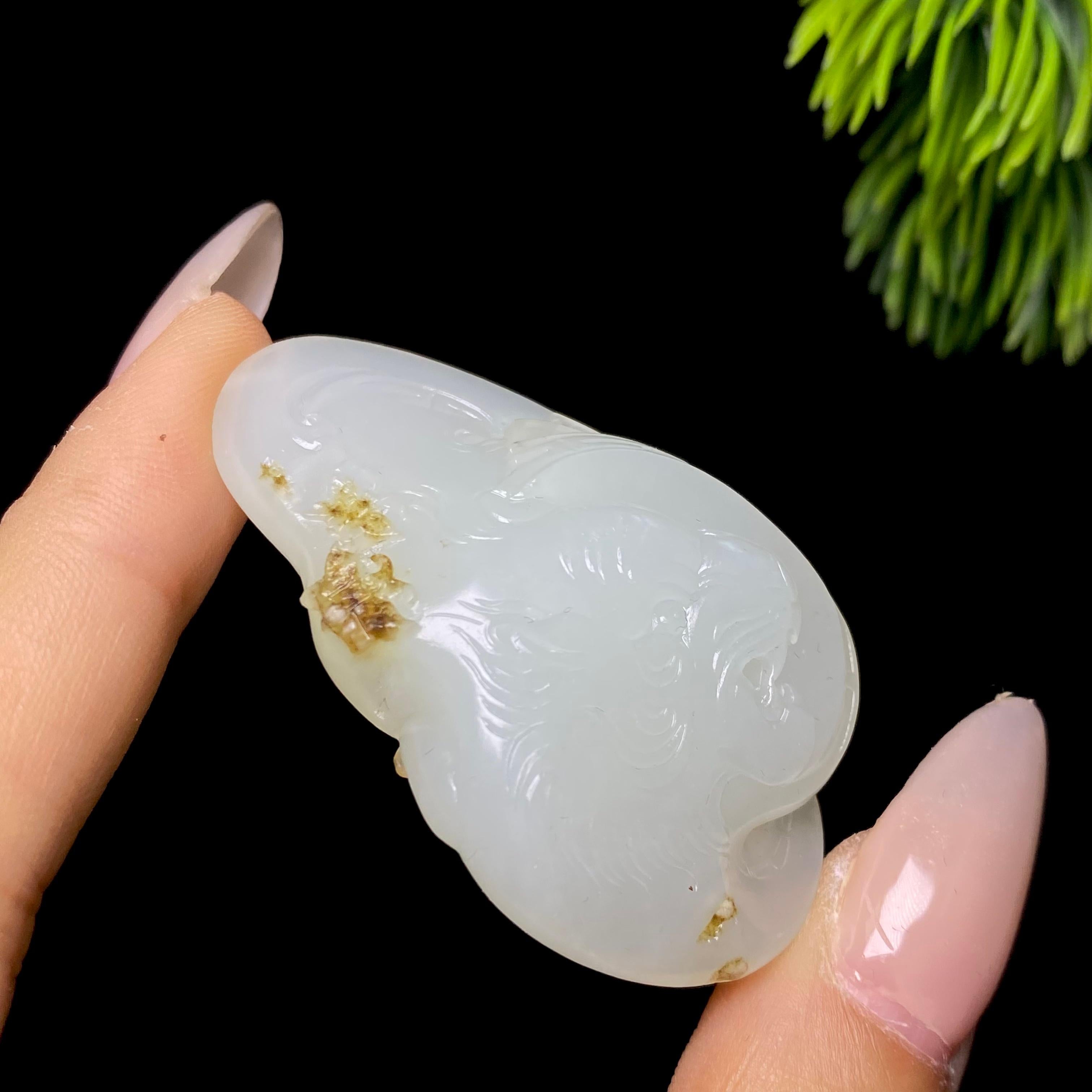 和田玉籽料虎首挂件（22.7g）
