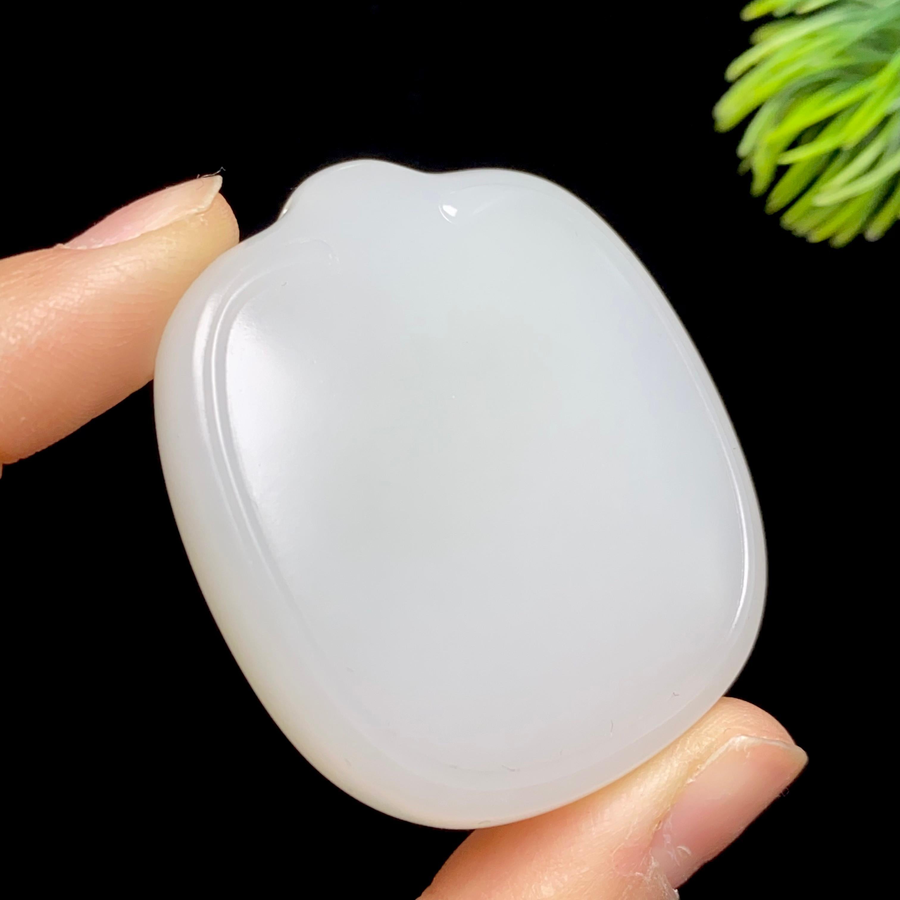 和田玉新疆料白玉无事牌（44.9g）