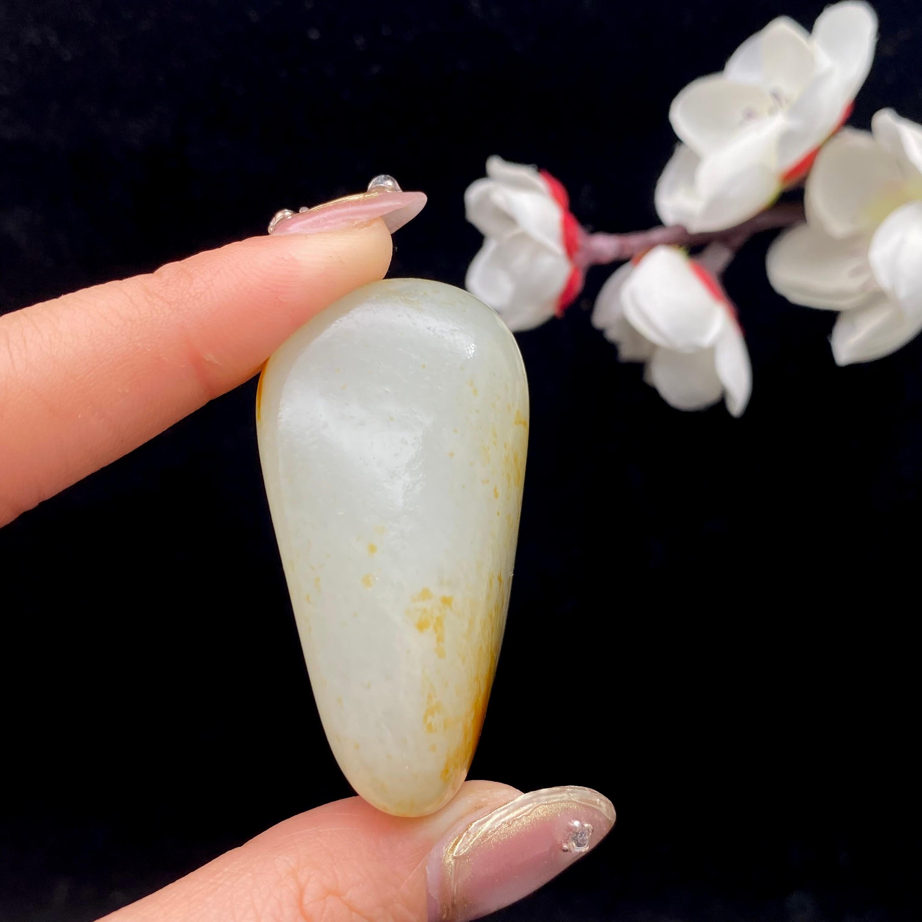 和田玉洒金皮籽料原石（49.8g）