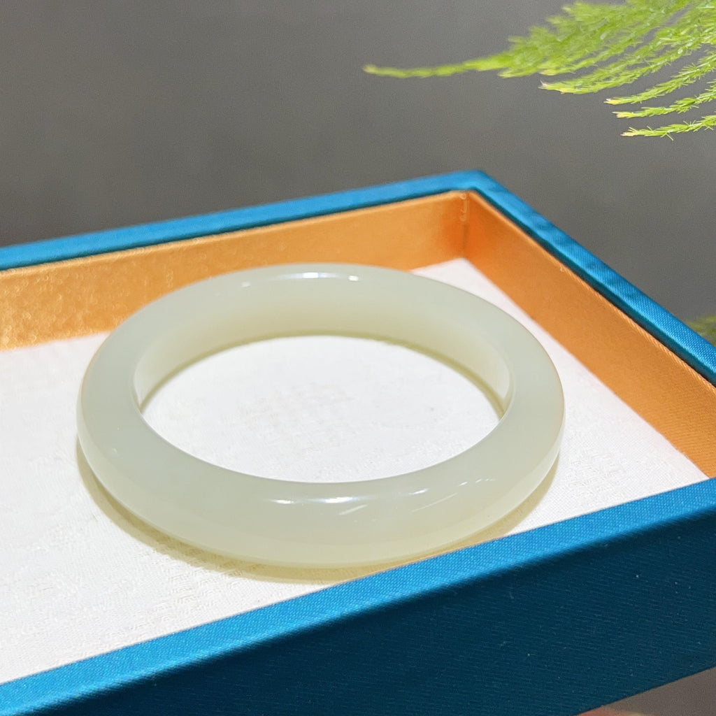 和田玉高冰晴水手镯（60.44g）