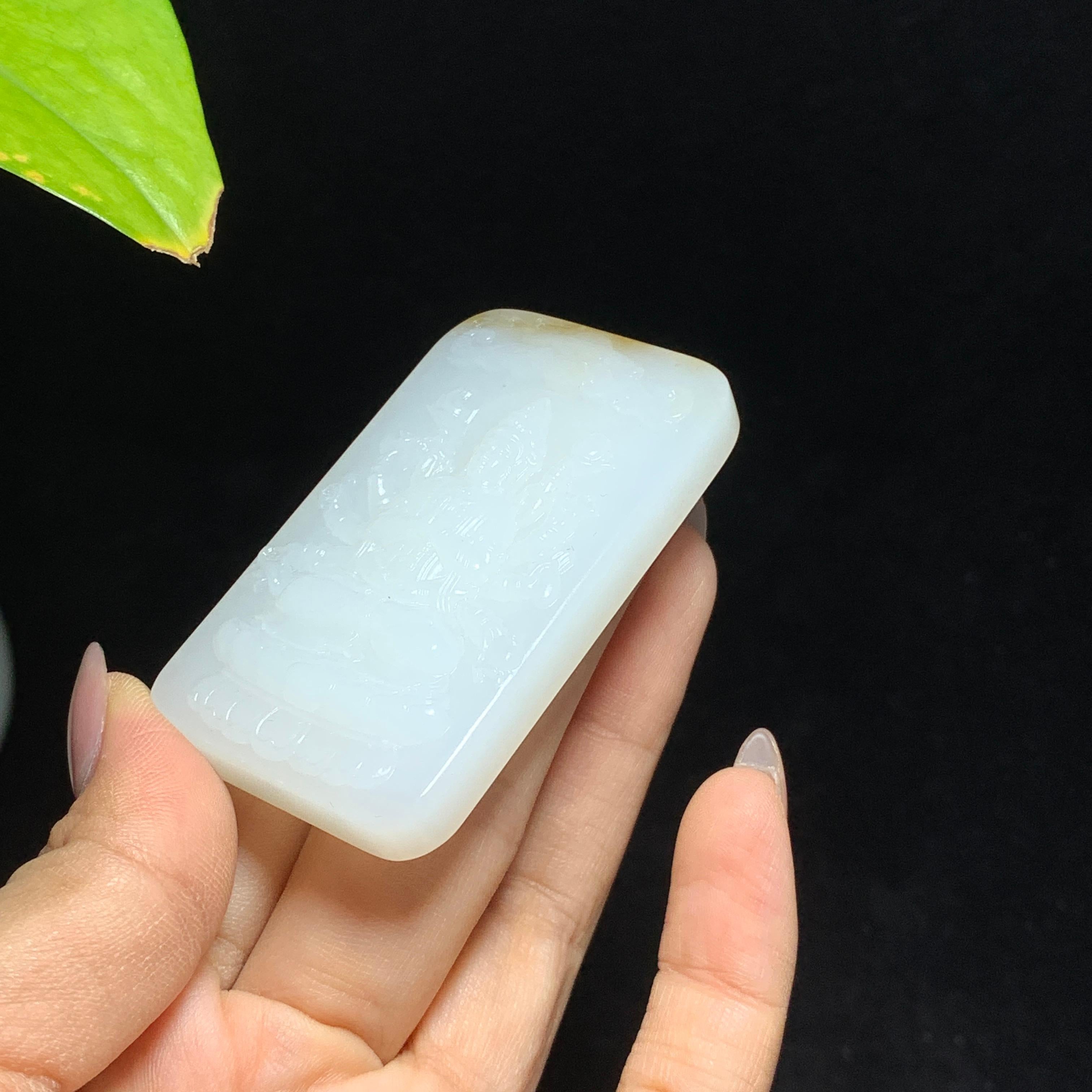和田糖白玉千手观音挂件（53.7g）