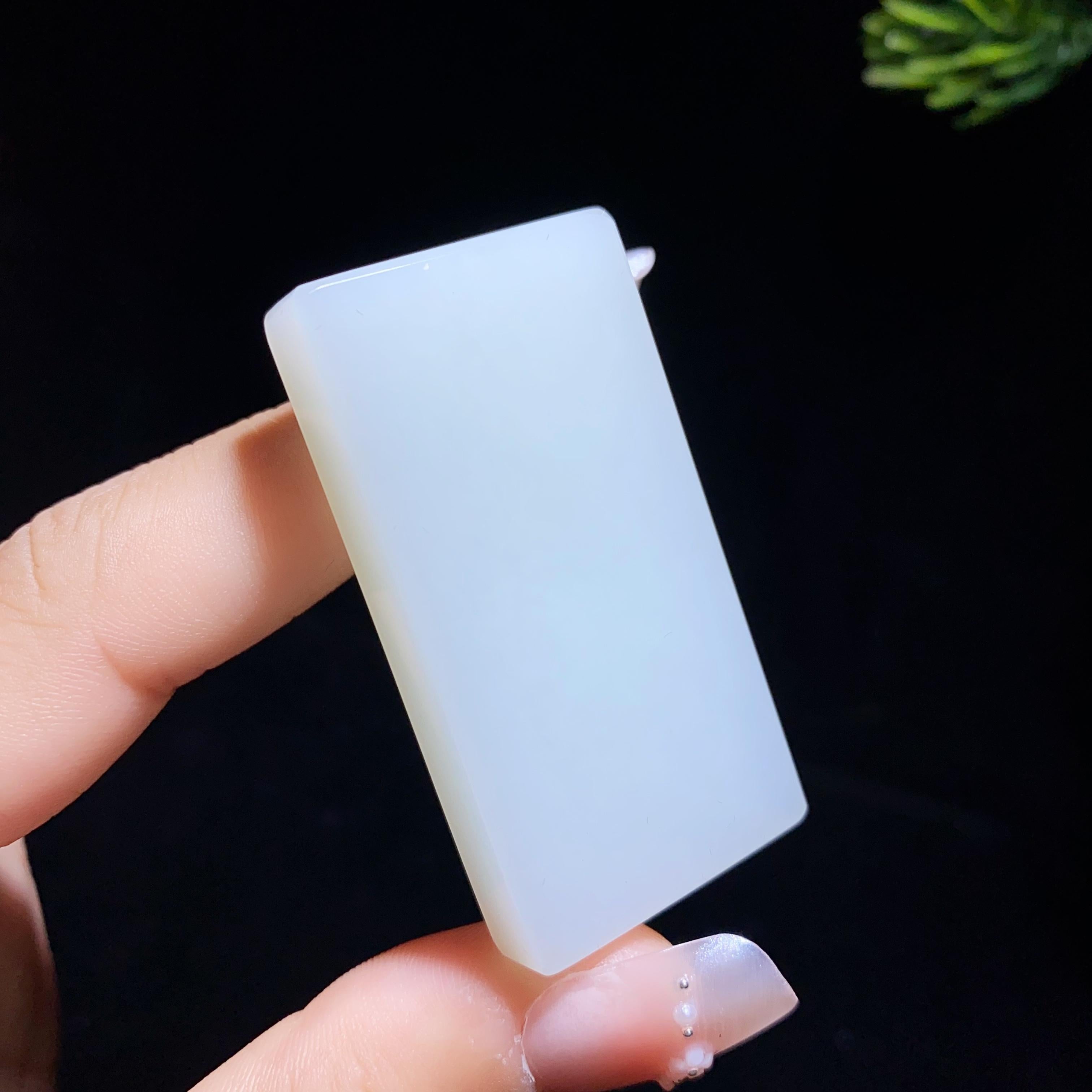 和田玉羊脂白玉无事牌（32.5g）
