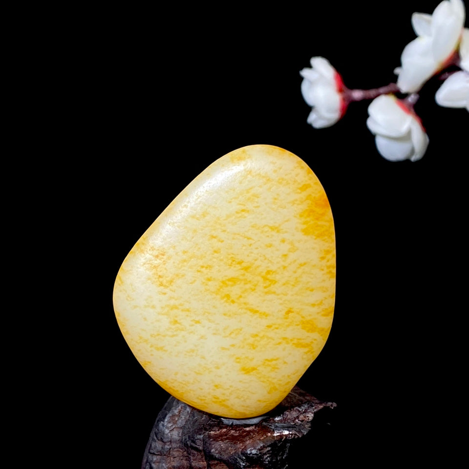 和田玉满洒金皮籽料（41.1g）