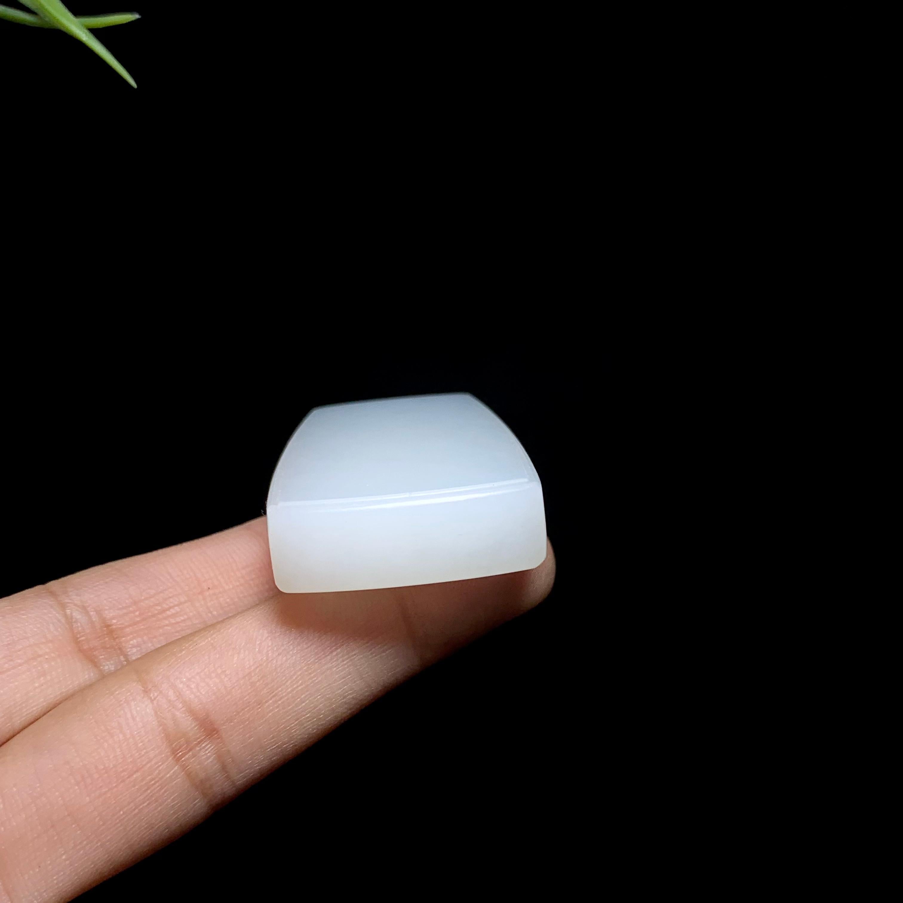 和田山料白玉无事牌（34.6g）