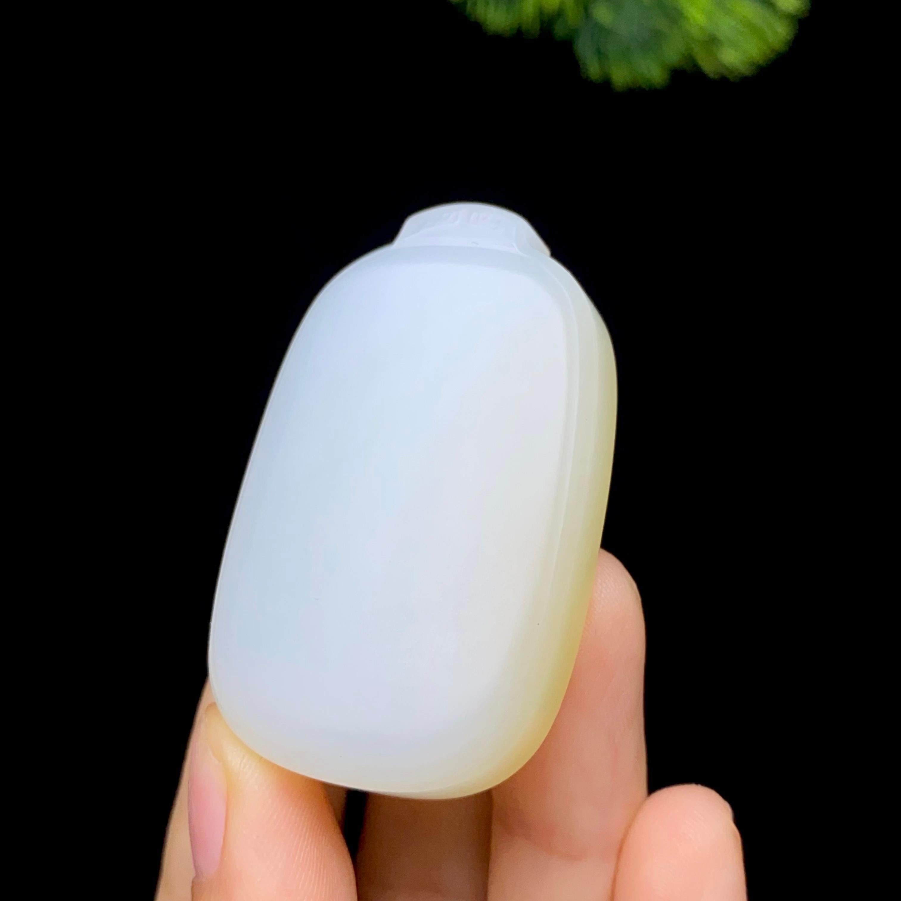 和田玉糖白无事牌（32.9g）