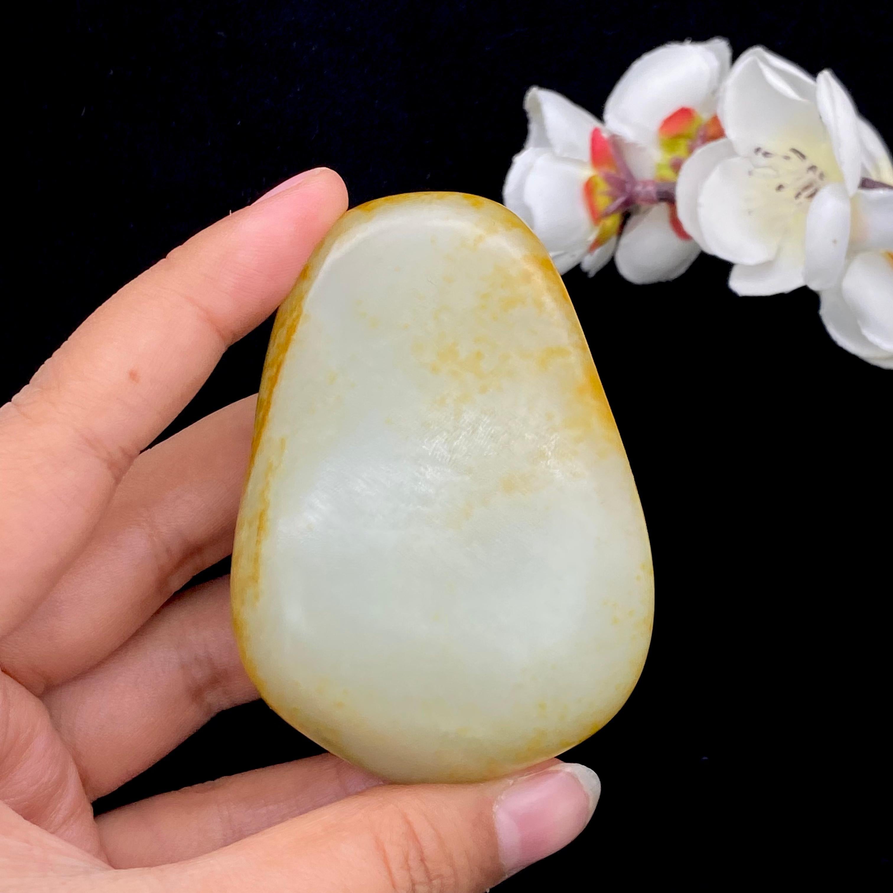 和田玉洒金皮籽料原石（165.5g）
