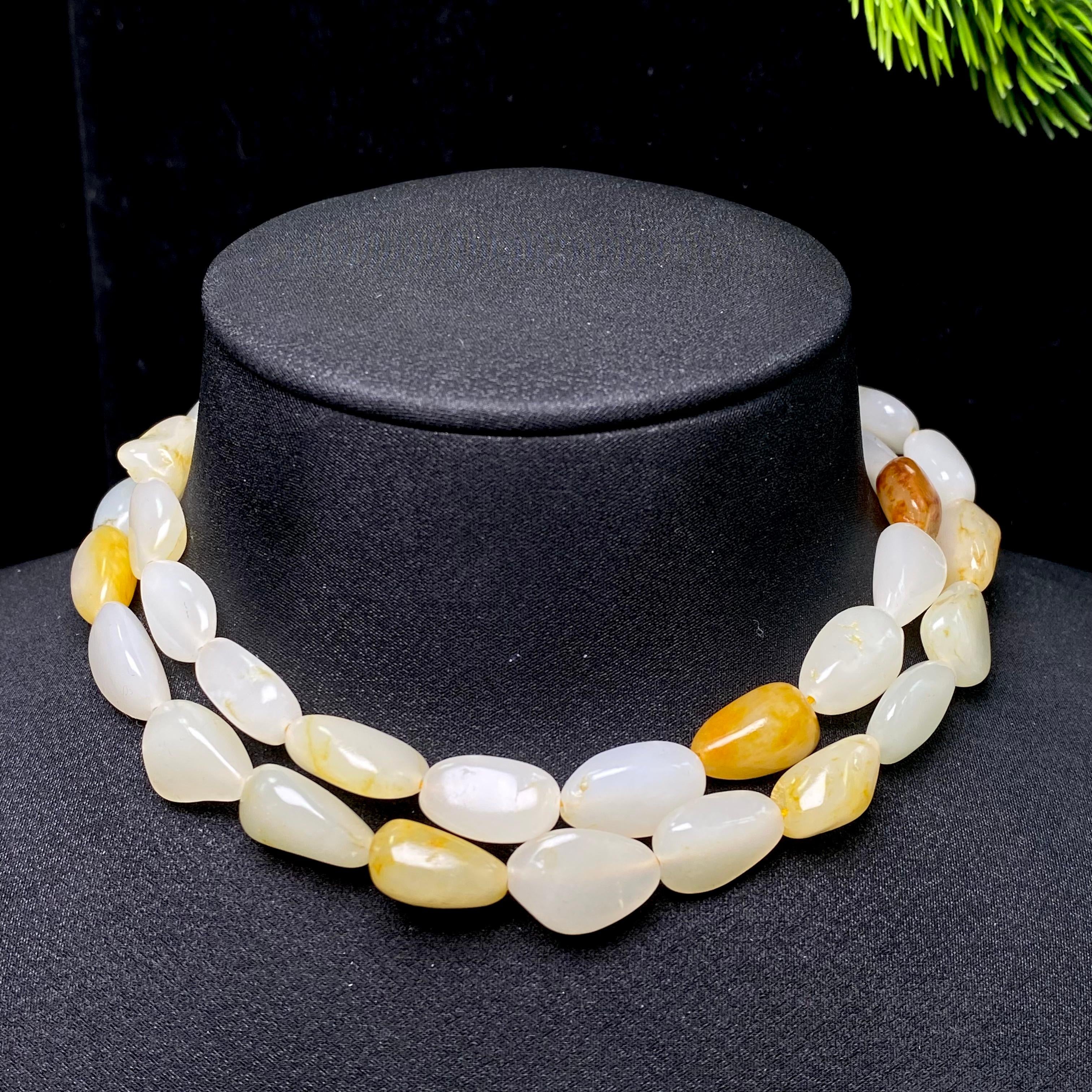 和田玉洒金皮白肉籽料项链（66.25g）