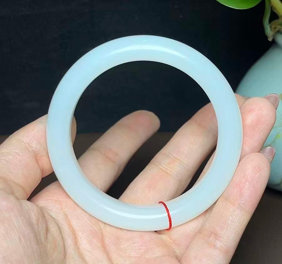 和田羊脂玉手镯（49.6g）