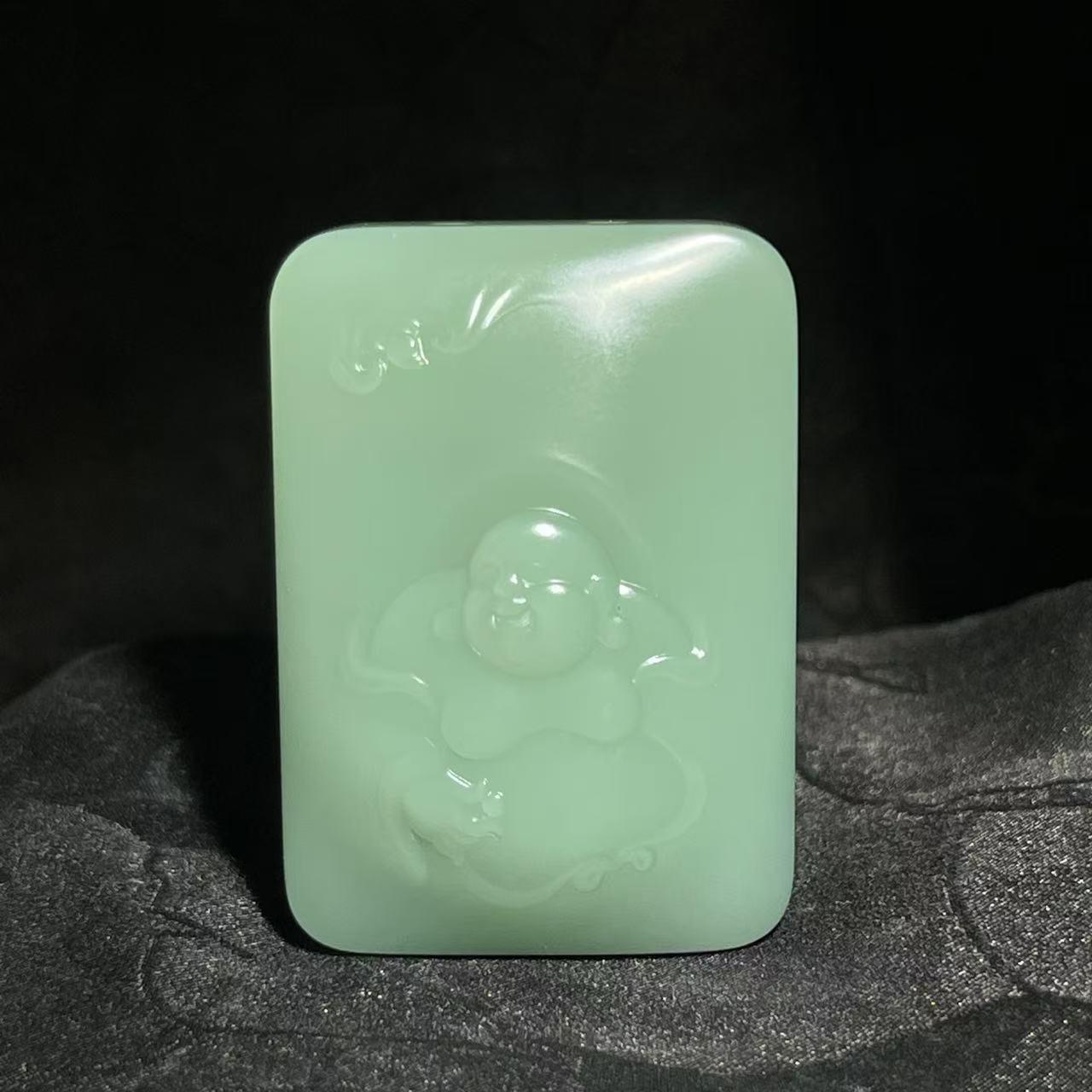和田玉碧玉粉青佛公牌（45.5g）
