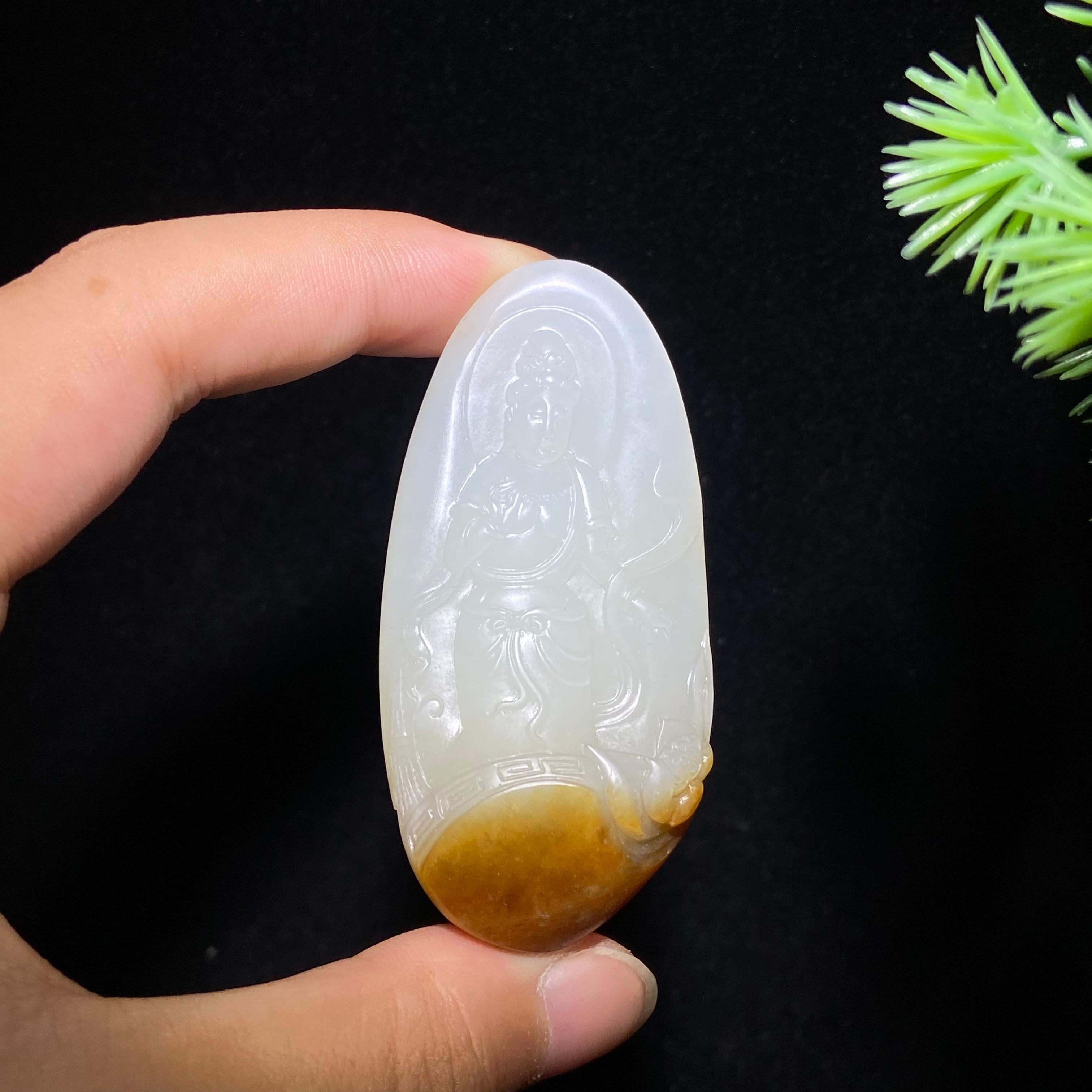 和田玉籽料观音（33.5g）