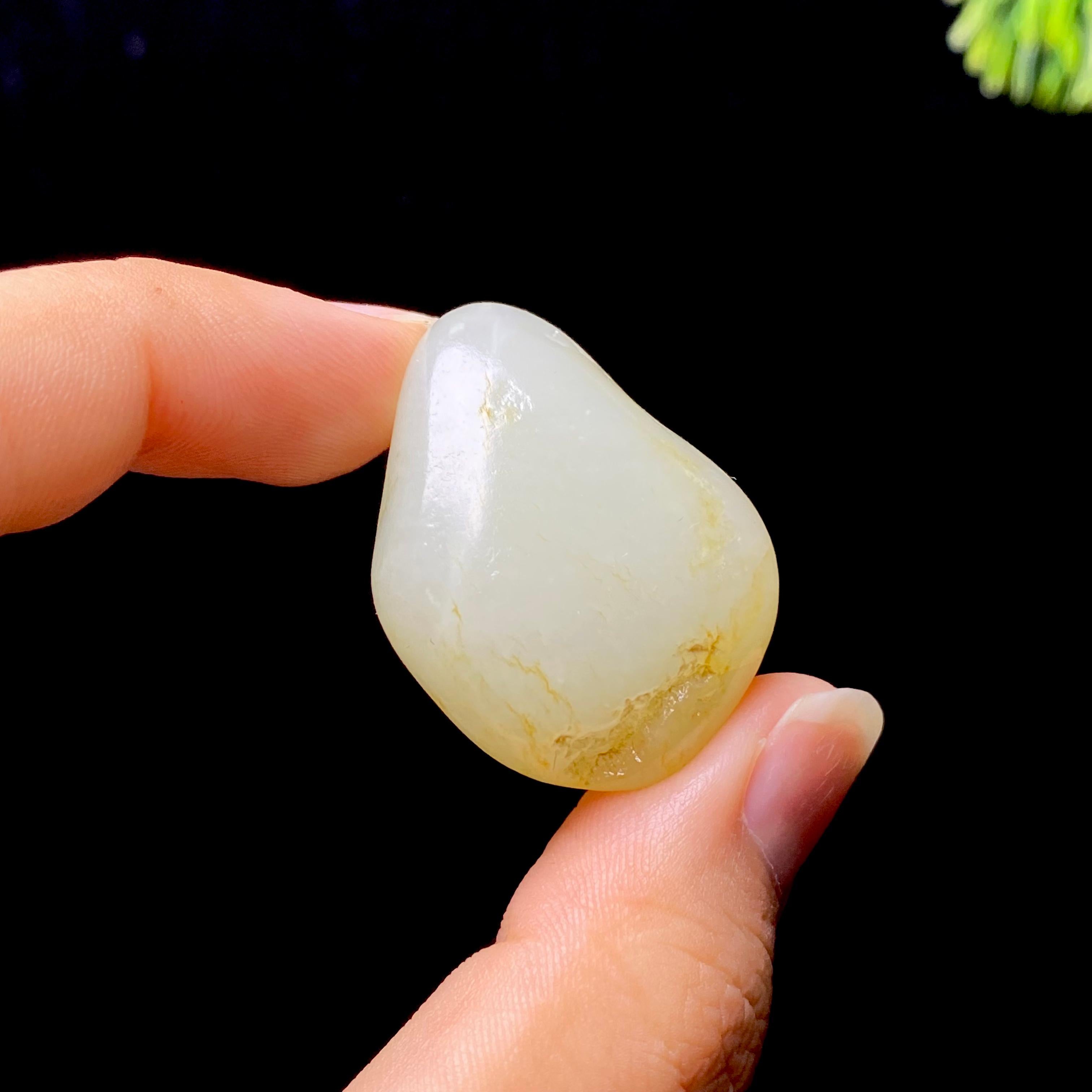 和田玉洒金皮籽料挂件（15.35g）