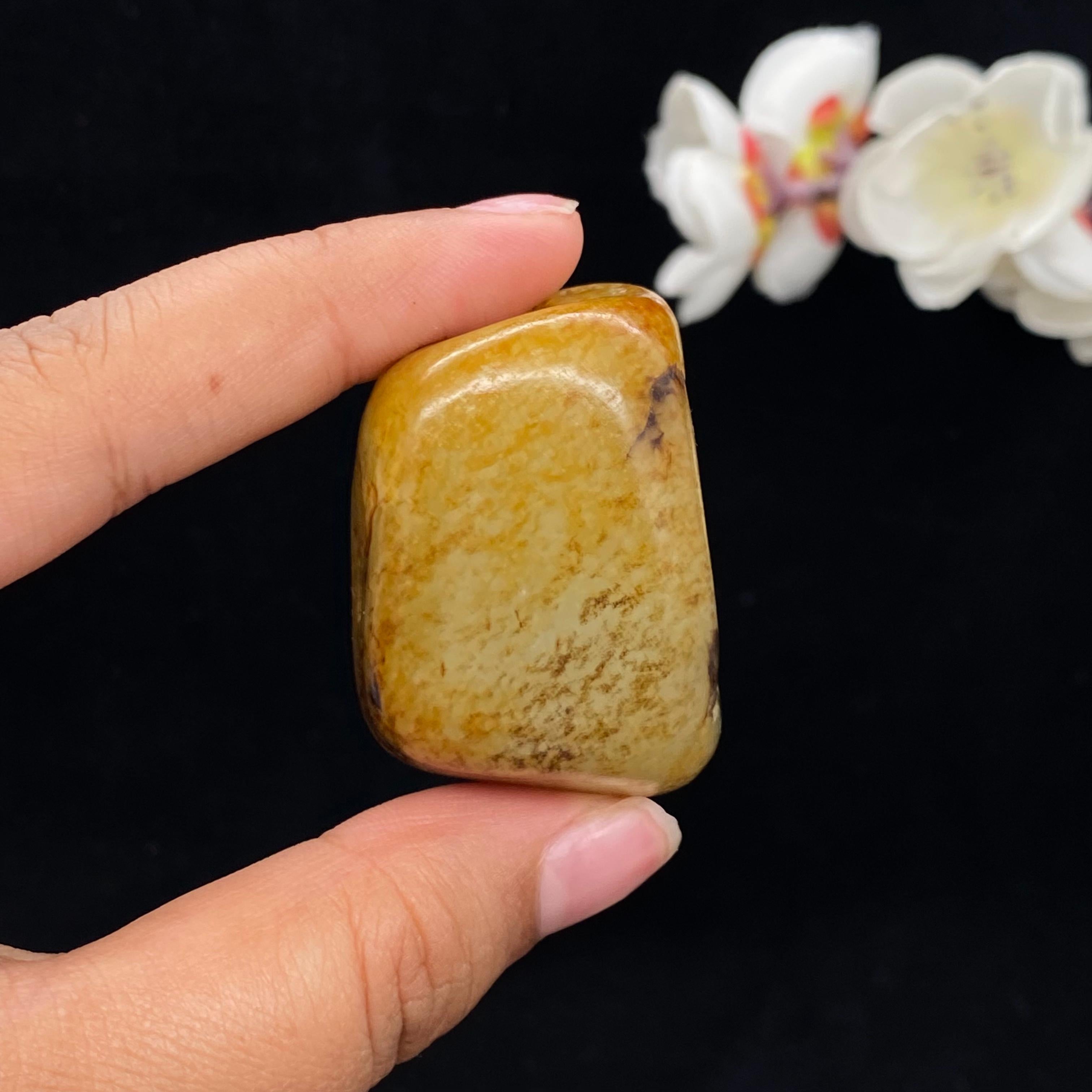 和田玉洒金皮籽料大挂件（77.0g）