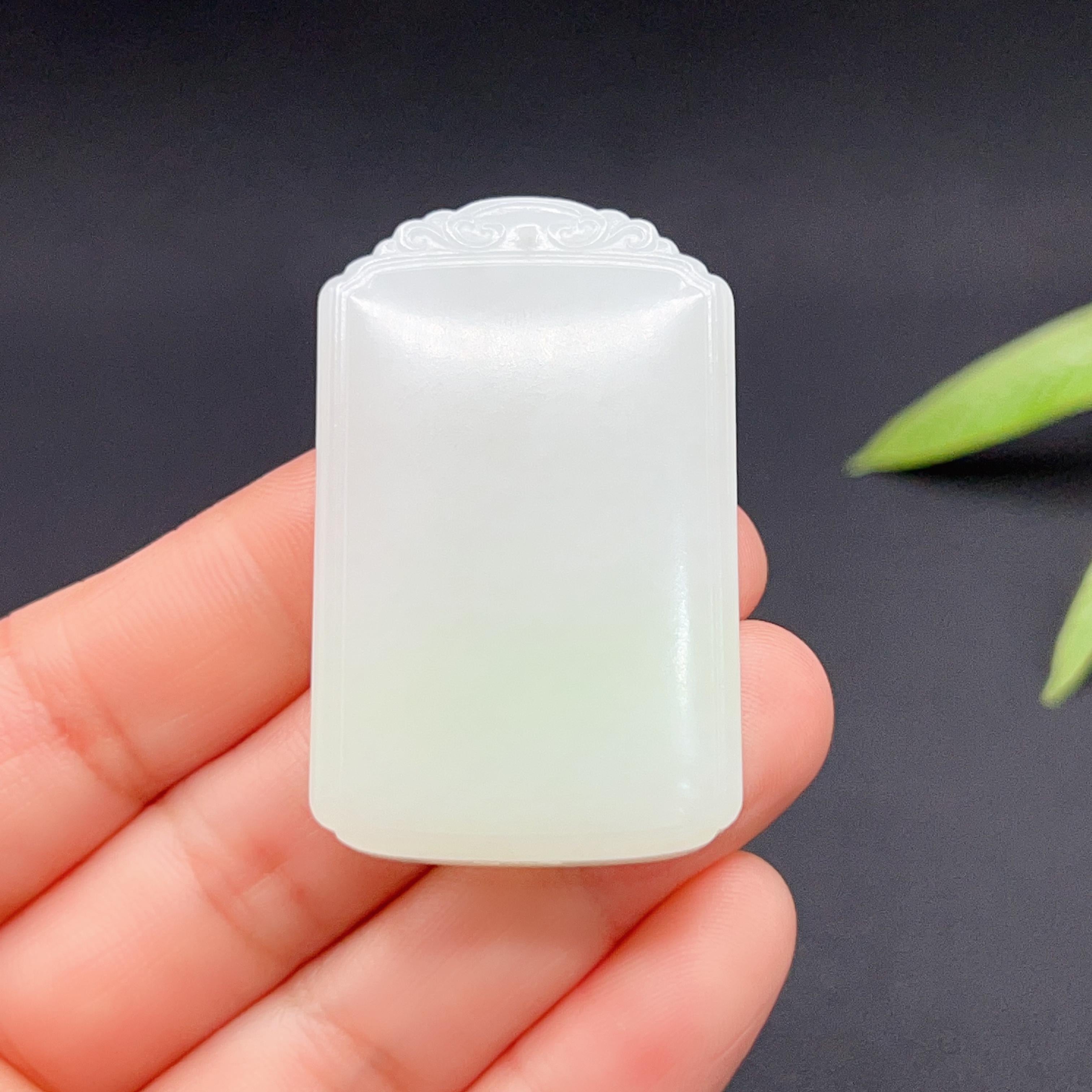 和田玉羊脂白玉平安无事牌玉牌（32.9g）