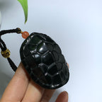 【超值推荐】和田山料黑青龙龟富甲天下手把件（115.0g）