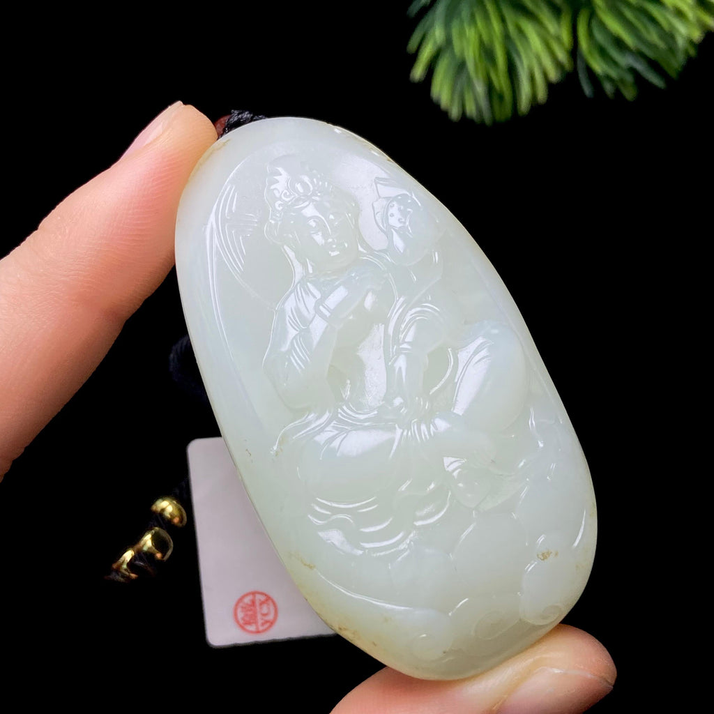 和田玉籽料大势至菩萨（68.3g）