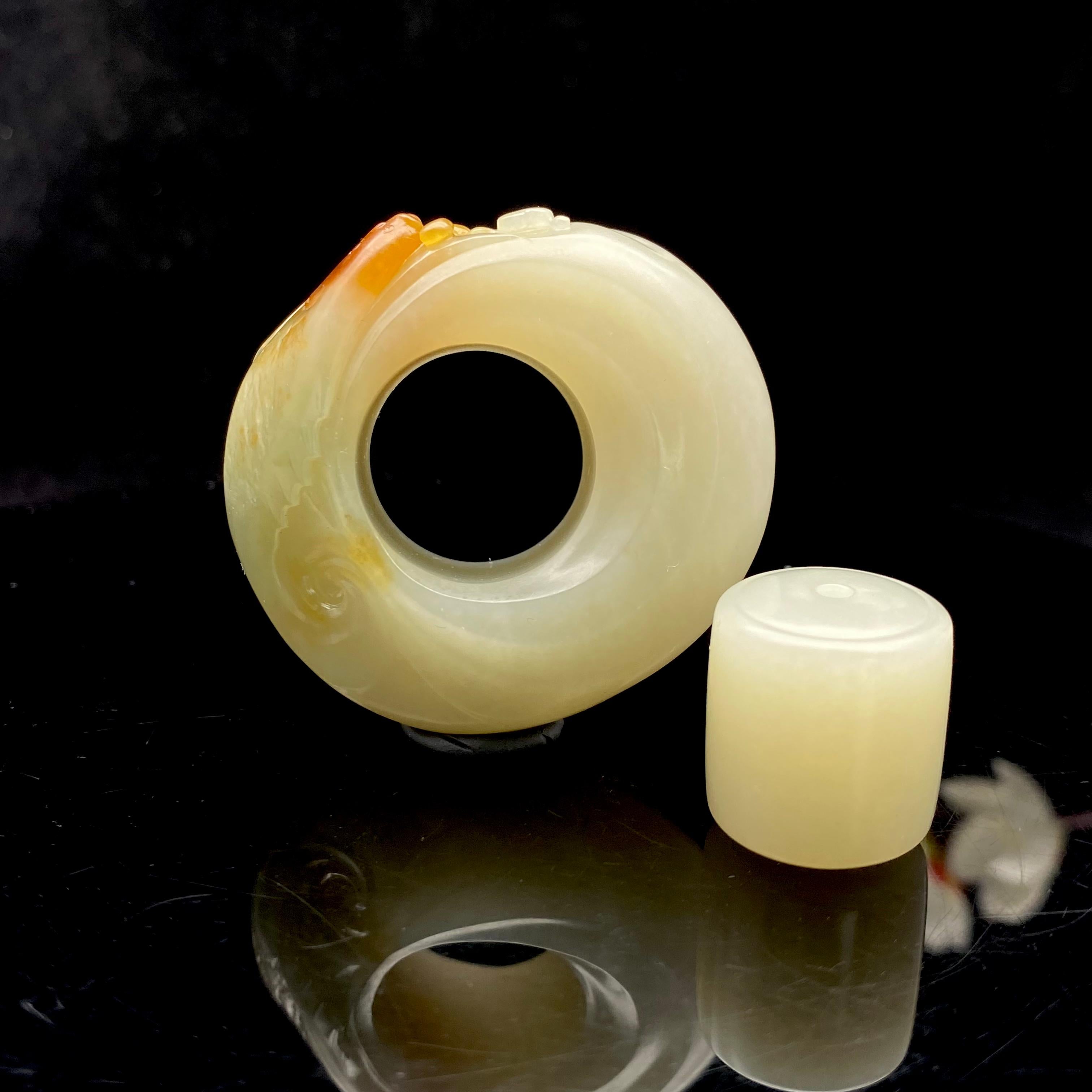 和田玉白玉籽料带翠【连年有余】扳指（72.3g）