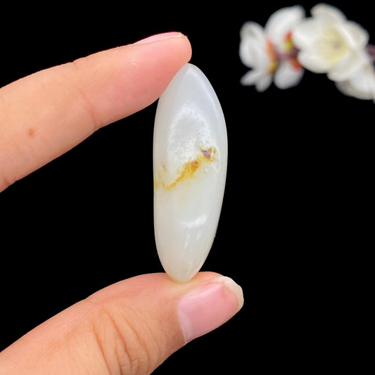 和田玉黄皮青花底籽料挂件（22.1g）