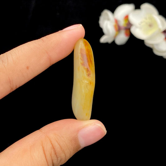和田玉红皮籽料挂件（16.3g）