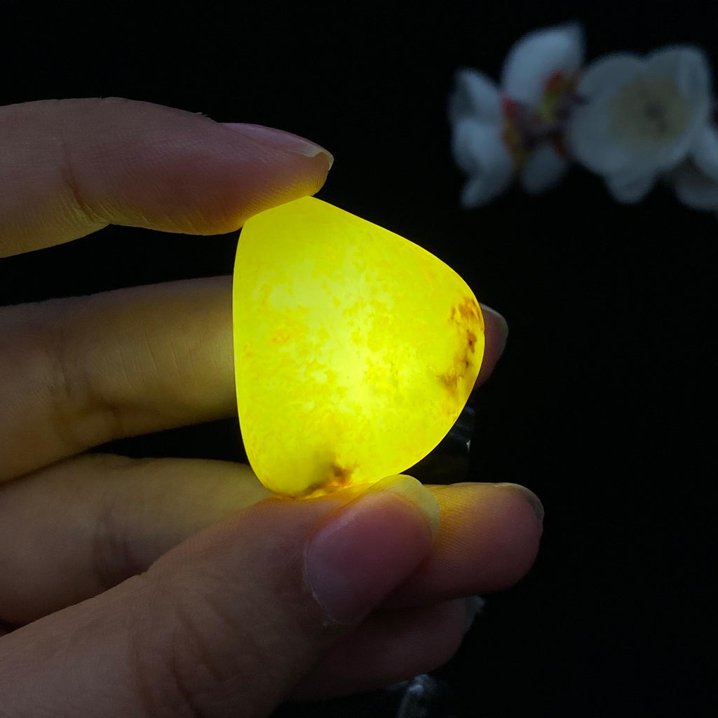 【超值推荐】和田玉洒金皮籽料小挂件（16.2g）
