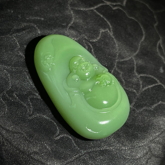 和田玉碧玉粉绿佛公（33.4g）