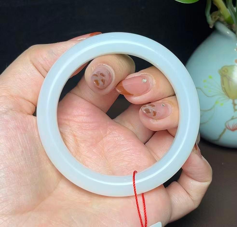 和田羊脂玉手镯（49.6g）